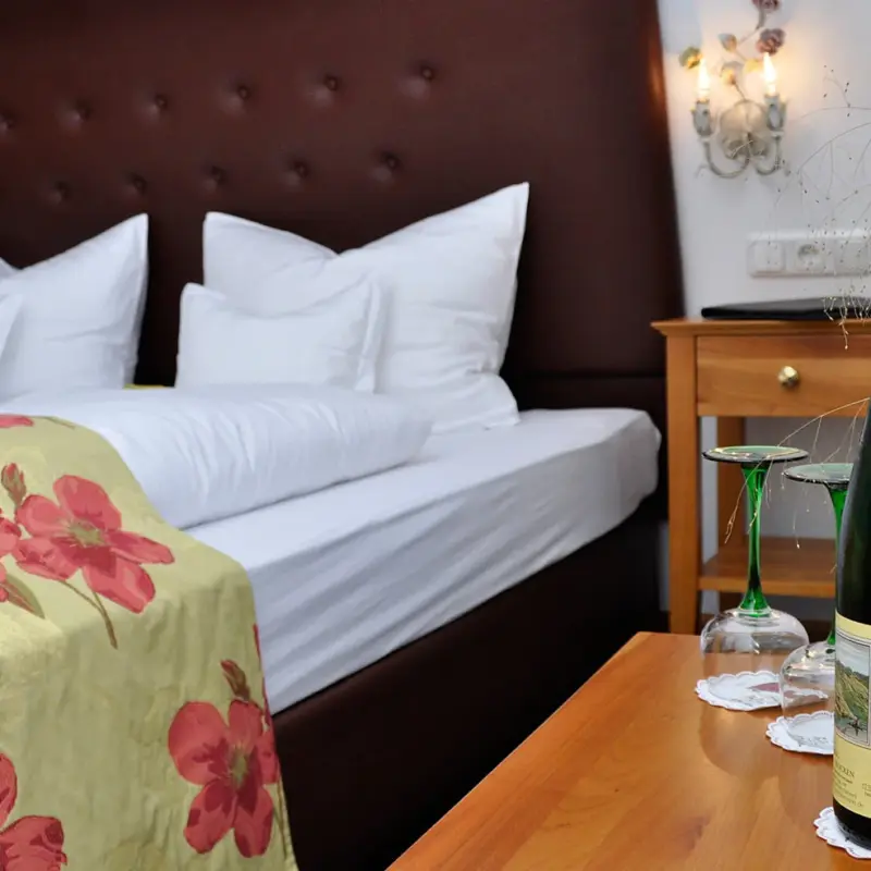 Doppelzimmer mit Begrüßungswein